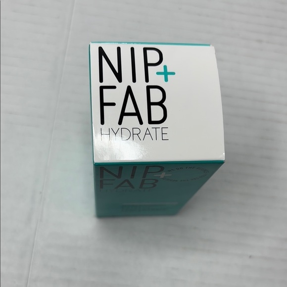 NIP+FAB Hyaluronic Fix Extreme4 Concentrate Face Treatments - Picture 7 of 7